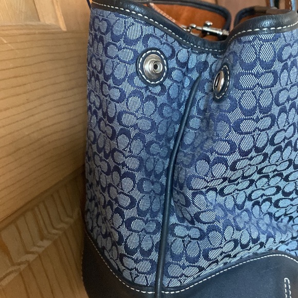 Coach Navy fabric and leather hand bag - Picture 4 of 16
